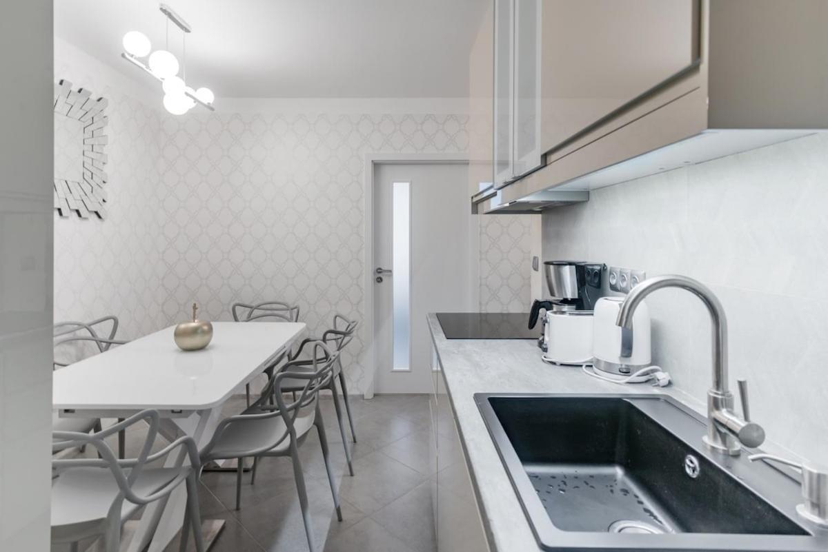 Pastel Art Deco 3Bdr Ruterra Apt Praga Zewnętrze zdjęcie